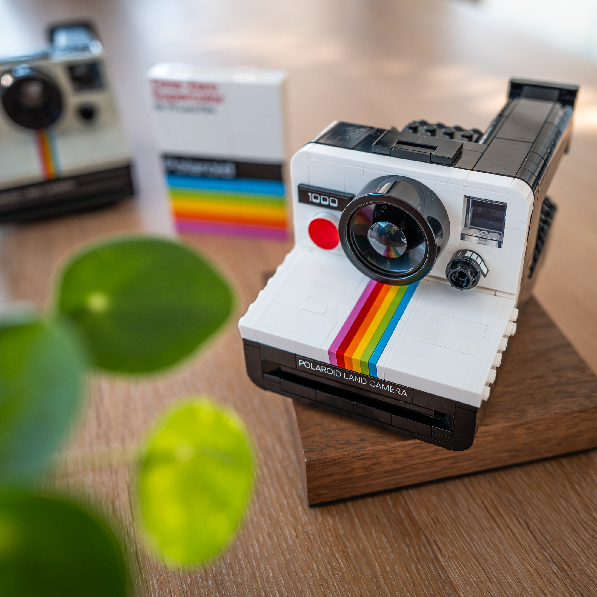 LEGO Ideas Polaroid OneStep SX-70 camera